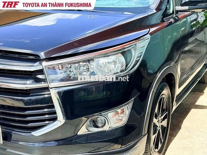 Toyota Innova Venturer 2018 Đen 80.000 km Ghế Da