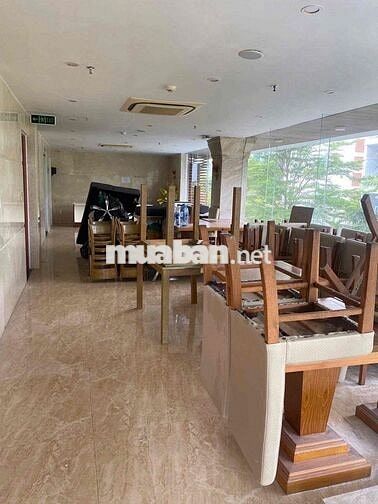 Văn Phòng 100m2 Gần Biển Phạm Văn Đồng