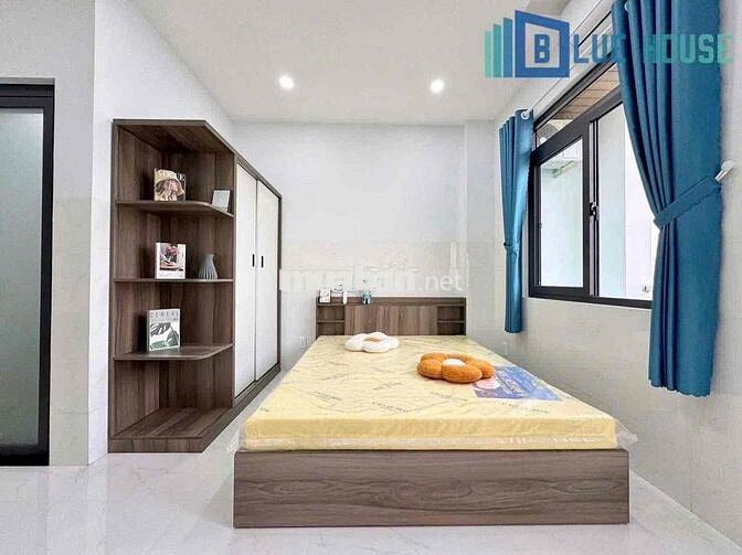 Căn hộ cho thuê 40m2 ban công rộng ngay Vòng Xoay Dân Chủ Quận 10