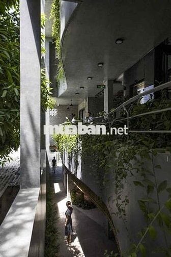 Cho thuê căn hộ 1PN, có ban công, bể sục, cách biển 10p đi bộ