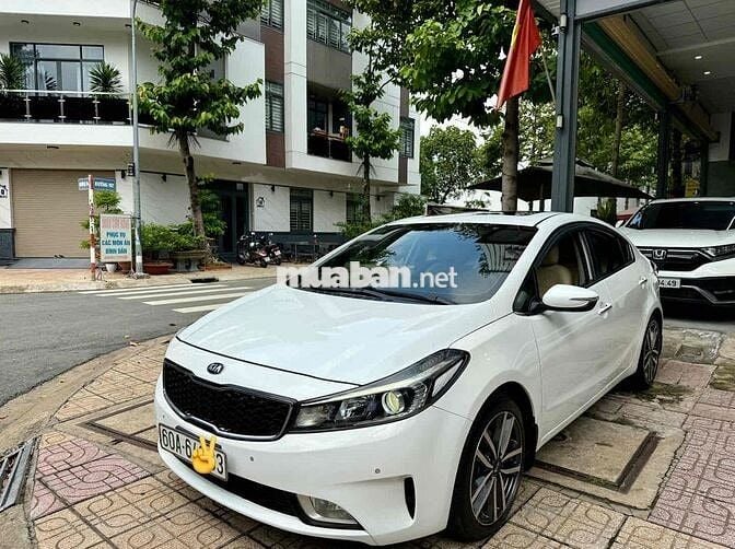 Kia Cerato 1.6AT 2016 Trắng Tự động 59.000km