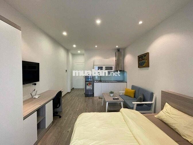 Chính chủ cần cho thuê phòng đẹp 30m2 có ban công, thang máy
