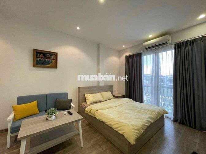 Chính chủ cần cho thuê phòng đẹp 30m2 có ban công, thang máy