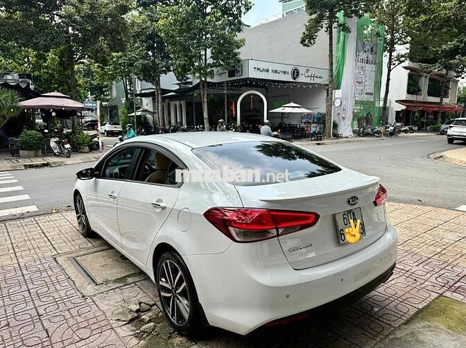 Kia Cerato 1.6AT 2016 Trắng Tự động 59.000km