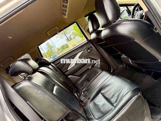 Mitsubishi Xpander Premium 2021 Tự động Bạc 10 vạn