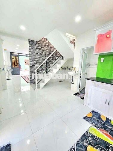 Bán Nhà Lê Đình Cẩn 40m2 4x10m 2Pn HXH Gần TL10 Giá Chỉ 3.3 Tỷ