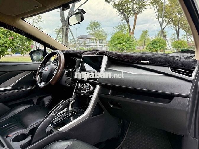 Mitsubishi Xpander Premium 2021 Tự động Bạc 10 vạn