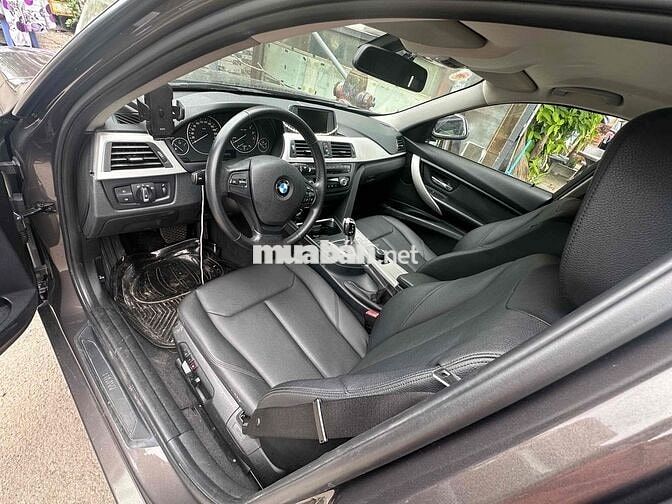 BMW 320i F30 2012 102.000 km