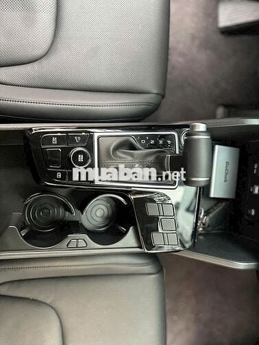 KIA Sportage 2.0G Premium 2026 Trắng