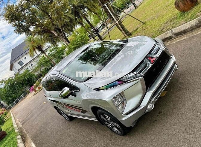 Mitsubishi Xpander Premium 2021 Tự động Bạc 10 vạn