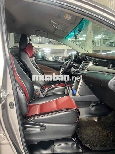 Toyota Innova E 2022 đồng ánh kim chạy 103.000km