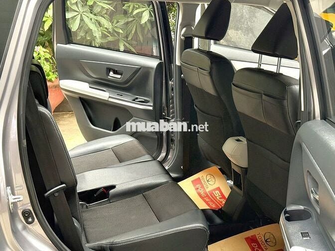 Toyota Veloz Top 2024 Bạc Tím Tự Động 60.000 km