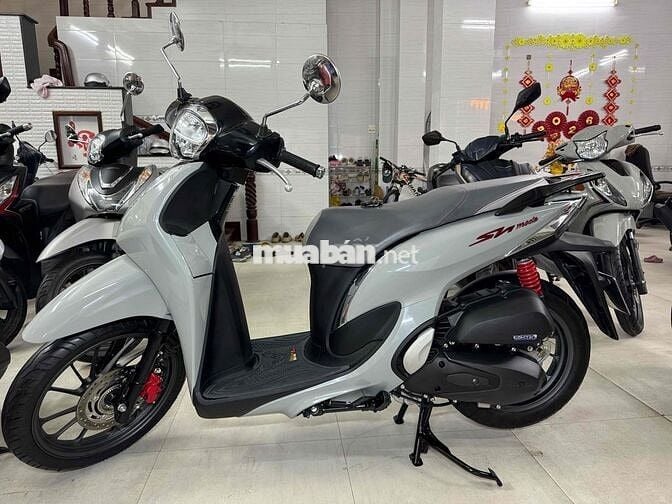Honda SH Mode ABS Xám Xi Măng 4.000 Km