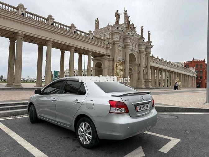 Toyota Yaris Bạc Nhật Bản Xăng