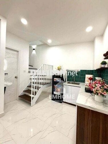 Nhà mới ngay Lotte Mart cho thuê 2PN 2WC