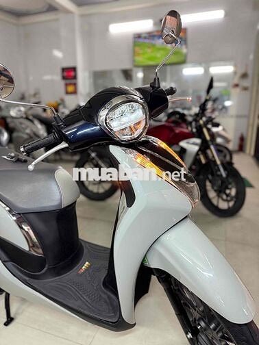 Honda SH Mode ABS Xám Xi Măng 4.000 Km