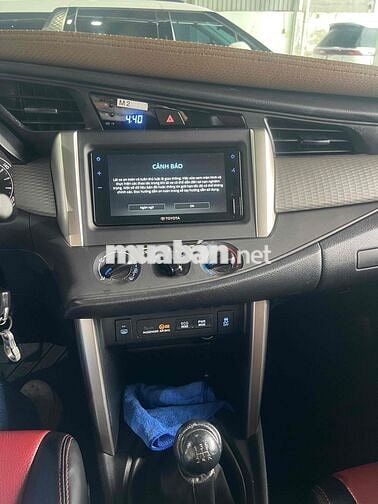 Toyota Innova E 2022 đồng ánh kim chạy 103.000km