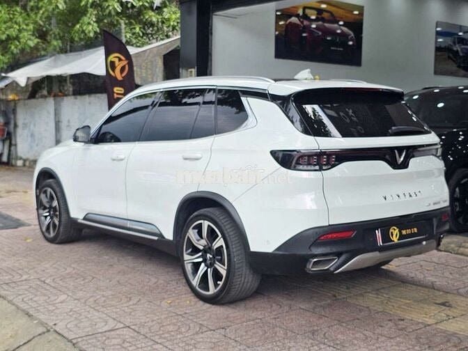 VinFast Lux SA2.0 Premium 2020 Trắng