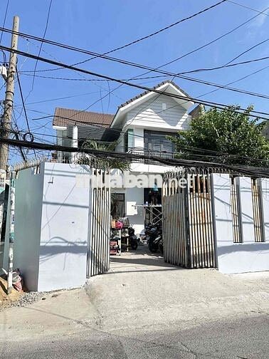 Cho thuê nguyên căn biệt thự 300m2