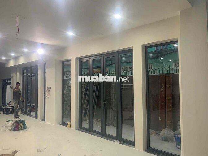 Cho thuê nguyên căn biệt thự 300m2