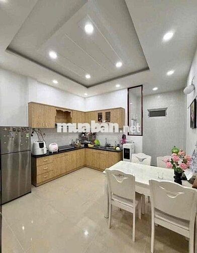 Bán nhà hẻm Ôtô ngay Vạn Hạnh Mall -Sư Vạn Hạnh,Quận 10.Giá 5tỷ890.SHR