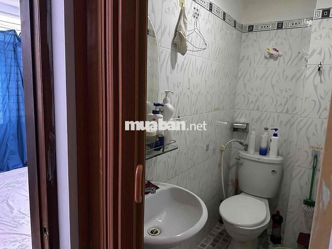 Cho 1 bạn nữ thuê phòng trọ ở Điện Biên Phủ - gần HUTECH, Metro