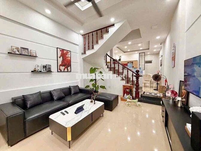 Bán nhà hẻm Ôtô ngay Vạn Hạnh Mall -Sư Vạn Hạnh,Quận 10.Giá 5tỷ890.SHR