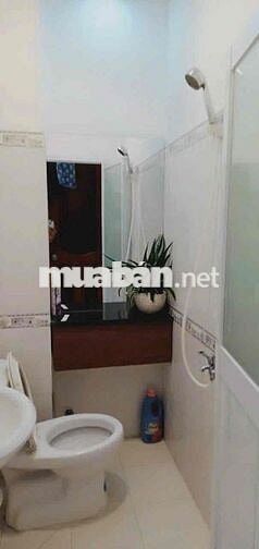 Nhà cho thuê nguyên căn 1 trệt 2 lầu full nội thất