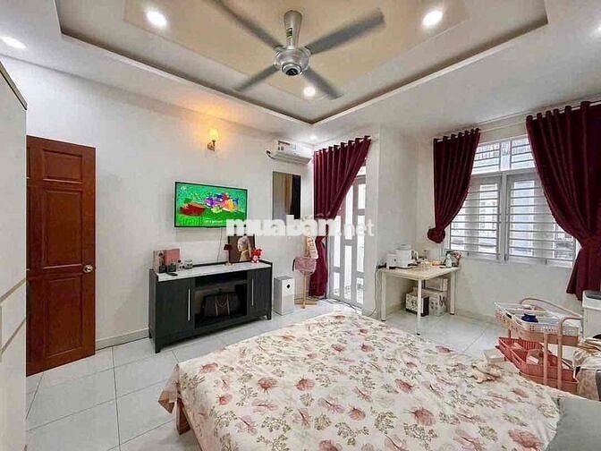 Bán nhà hẻm Ôtô ngay Vạn Hạnh Mall -Sư Vạn Hạnh,Quận 10.Giá 5tỷ890.SHR