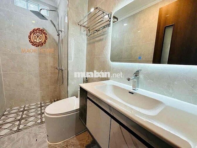 CĂN HỘ MỚI XÂY - ETOWN CỘNG HOÀ - BAN CÔNG THOÁNG - PHÒNG SIÊU THOÁNG
