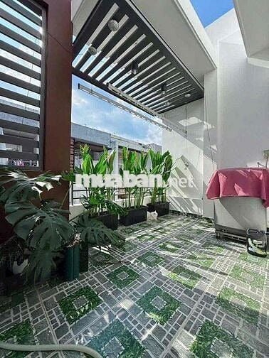 Bán nhà hẻm Ôtô ngay Vạn Hạnh Mall -Sư Vạn Hạnh,Quận 10.Giá 5tỷ890.SHR