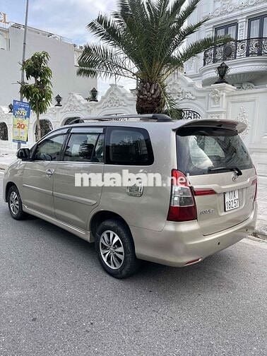 Toyota Innova 2016 Số sàn Vàng cát