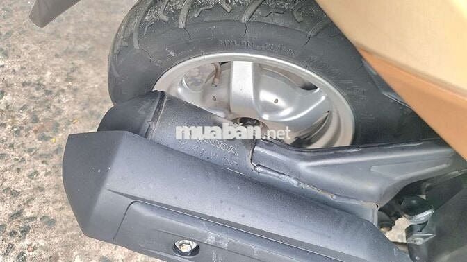  Lead 125cc Vàng bảng đặc biệt