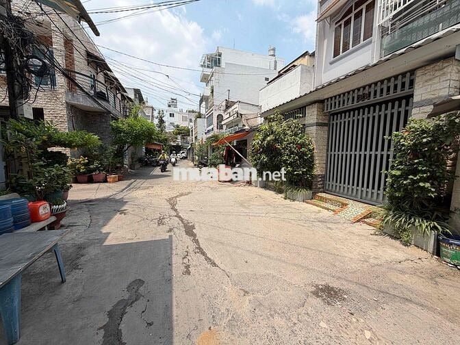 Chính chủ bán nhà ngang 5,8 hẻm xe hơi 12m, đường số 9 , quận 8