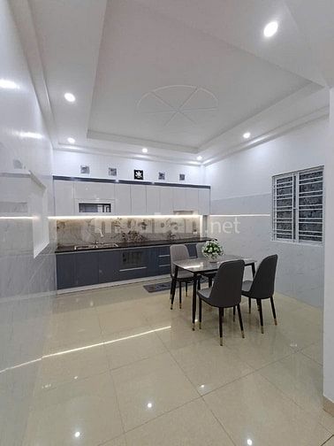 Chính chủ gửi bán căn nhà sân cổng riêng, độc lập tại Đông Hải- Hải An
