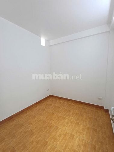 Chính chủ gửi bán căn nhà sân cổng riêng, độc lập tại Đông Hải- Hải An
