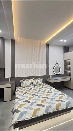 Giảm giá sâu bán nhanh nhà 1 trệt 1 lầu SHR, Thủ Dầu Một, Bình Dương