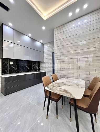 Giảm giá sâu bán nhanh nhà 1 trệt 1 lầu SHR, Thủ Dầu Một, Bình Dương