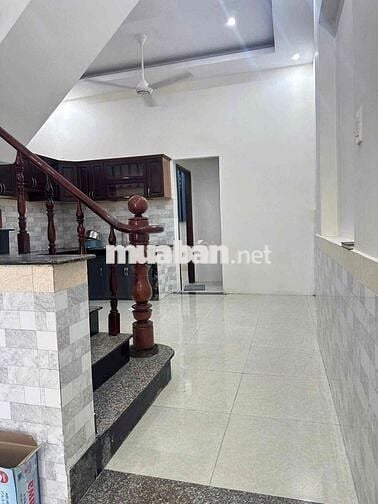 cho thuê nhà ngang 5 m gần ngã ba cây điệp đường 10 m khu dân cư