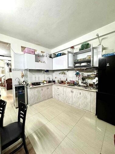 NHÀ TRƯỜNG CHINH - ĐƯỜNG 5.5m - GẦN BẾN XE, GẦN TIỆN ÍCH
