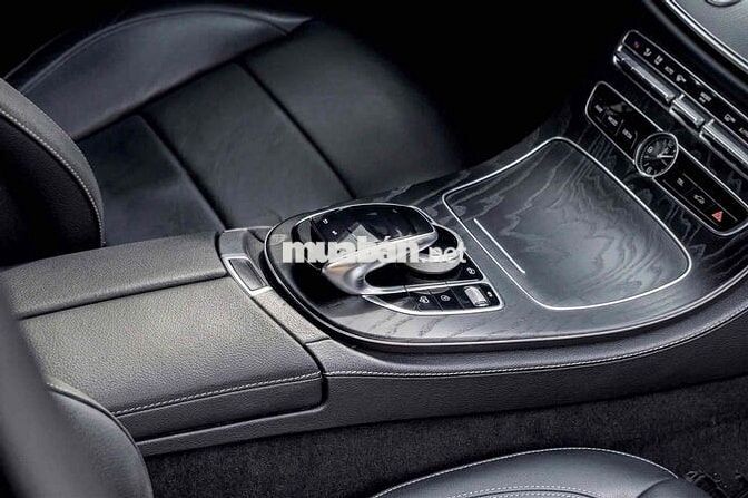 Mercedes E200 Sport 2019 Đen 49.000 Miles