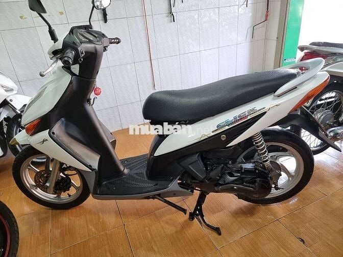 Honda Click Trắng Đã sử dụng