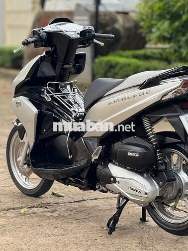 Honda Air Blade 2017 Bạc