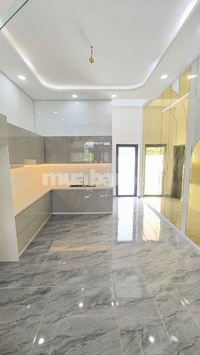 Nhà Đẹp Thủ Dầu Một – 120m² sổ riêng - hẻm xe hơi, bàn giao ngay