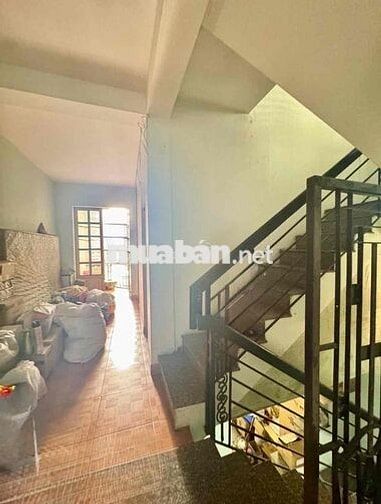 NHÀ QUÁ RẺ 4 TBTCT 4 pn 3 wc sát khu đẹp giá quá hời