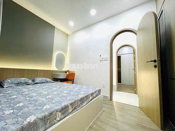 Cho Thuê Nhà Nguyên Căn 2Ph Ngủ 2WC Nằm Mgwy Ngã Tư Hàng Xanh