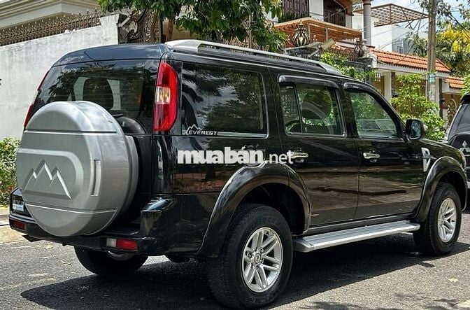 Ford Everest SX 2009 Số sàn 132.000 KM Đen