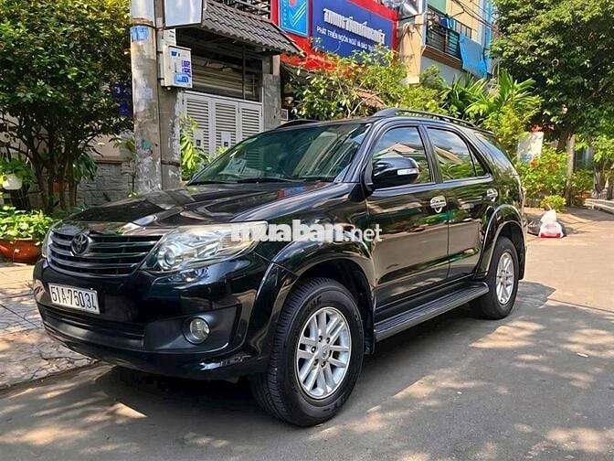 Toyota FORTUNER bản V số tự động đời cuối 2014