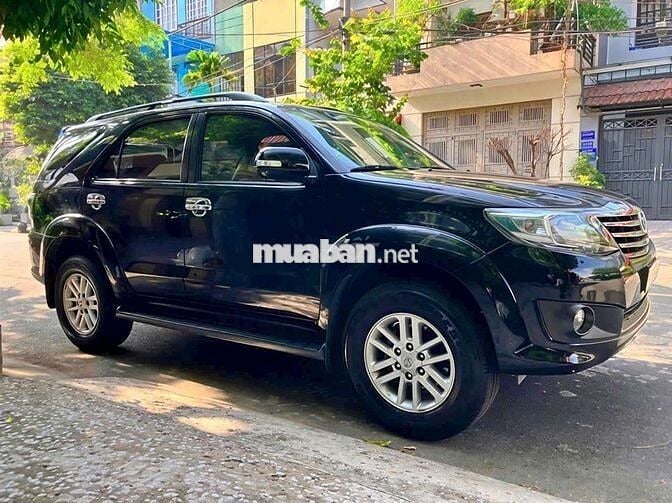 Toyota FORTUNER bản V số tự động đời cuối 2014