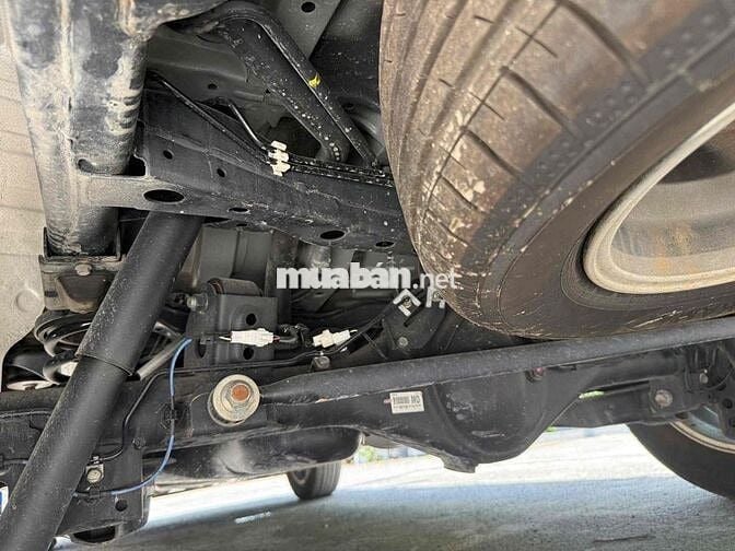 Toyota Innova 2.0E MT 2022 Số sàn Bạc